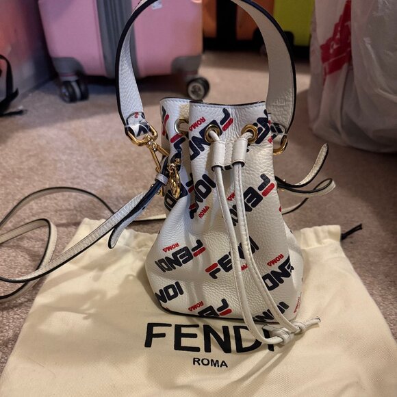 Fendi Bag - Picture 1 of 9